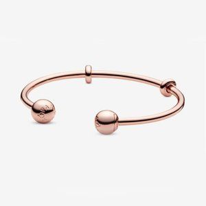 Pandora Moments Open Bangle & Pink Heart Charm